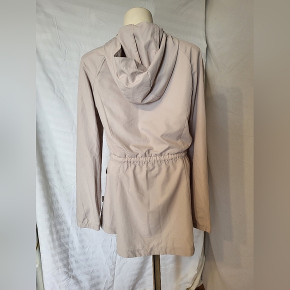 NEW- Avalanche Women's Jacket, Size Small - Picture 4 of 7